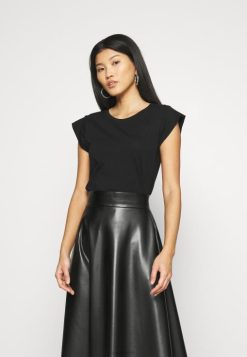 Anna Field Sko 4NHR4314 Anna Field basic t-shirt sort kvinder